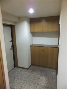 水廻りをリフレッシュ!壁面収納でTV周辺がスッキリ 水廻りをリフレッシュ!壁面収納でTV周辺がスッキリ